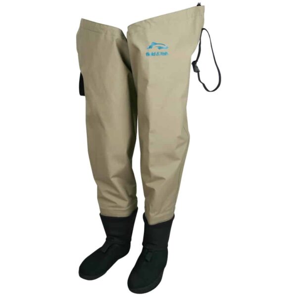 Fishing waders with 4 layer liner